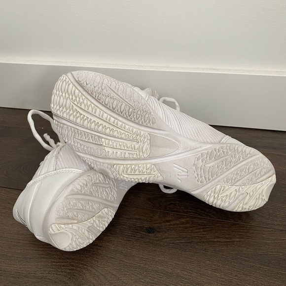 Varsity V4X Cheer Shoes Size 6 - Picture 5 of 6